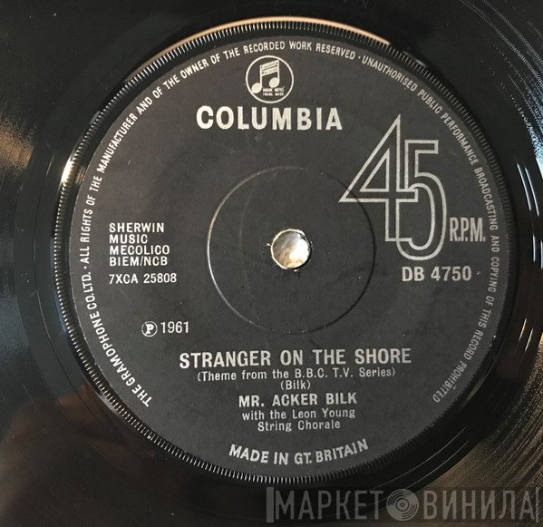 Acker Bilk, The Leon Young String Chorale - Stranger On The Shore