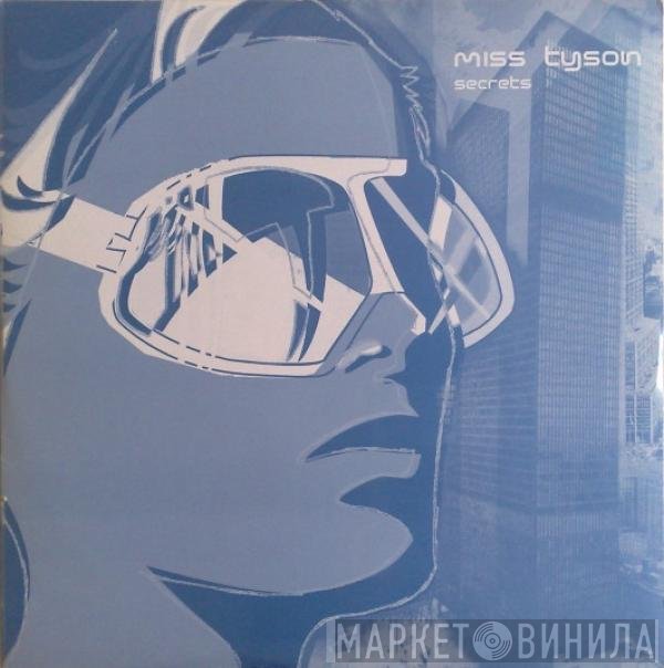 Amoeba Assassin, Miss Tyson - Secrets / Splinter (There's Only One Of Me, Theres Not Another One Of Me)