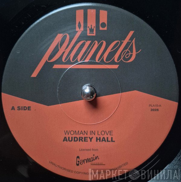Audrey Hall - Woman In Love