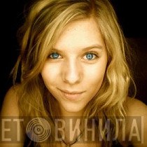 Aurora Aksnes  - Puppet