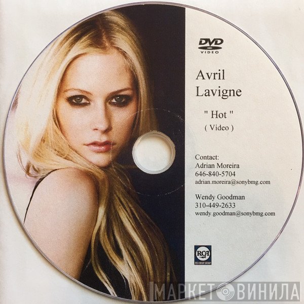 Avril Lavigne  - Hot