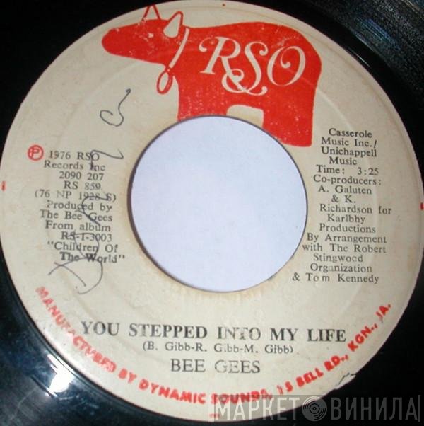 Bee Gees - Love So Right