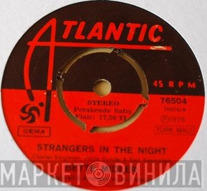 Bette Midler  - Strangers In The Night