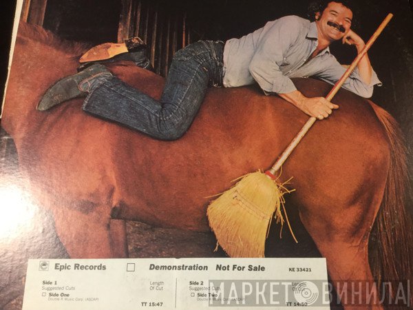 Billy Holliday - Crazy Country Comic