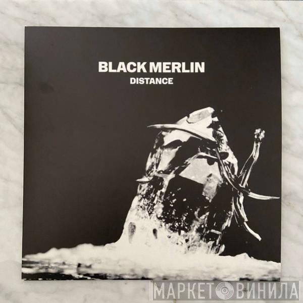 Black Merlin - Distance