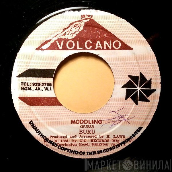 Burro Banton - Modeling (Moddling)
