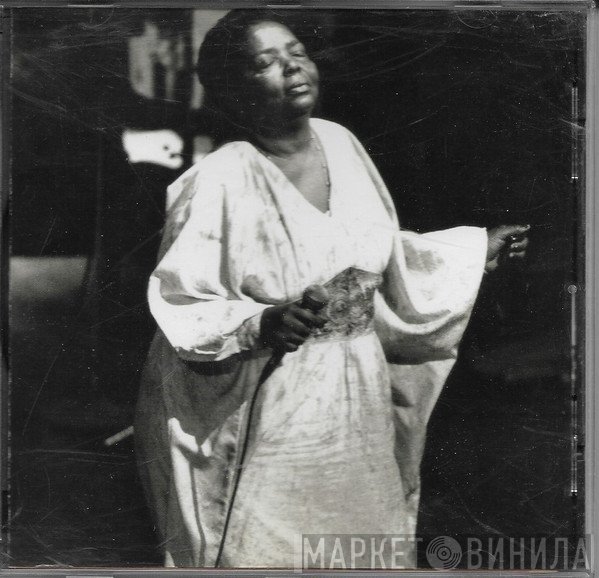 Cesaria Evora - Live À L'Olympia