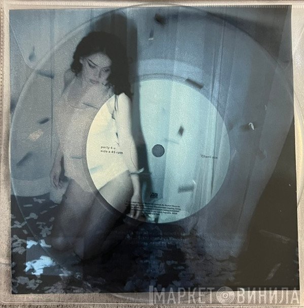Charli XCX - Party 4 U