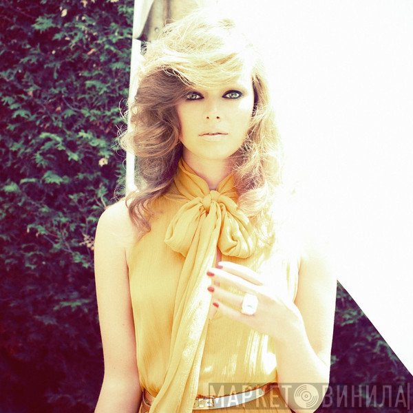 Chromatics  - Lady