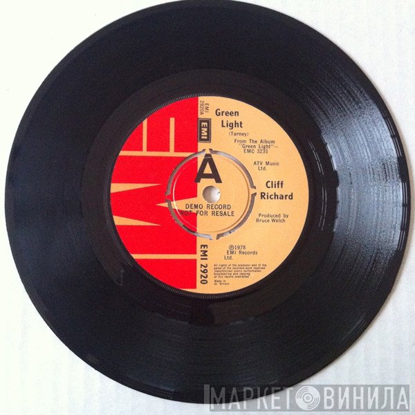 Cliff Richard  - Green Light