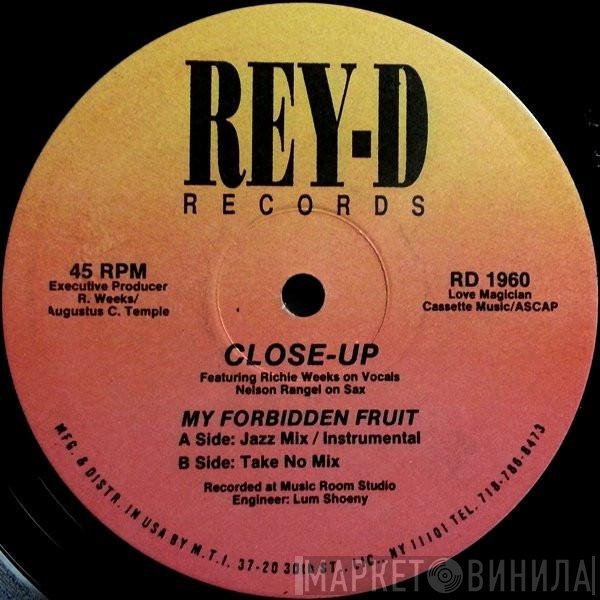 Close-Up - My Forbidden Fruit