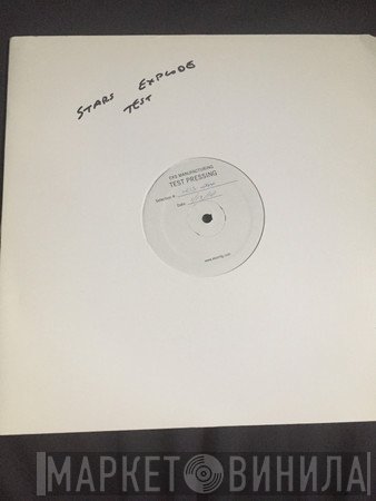 Cold Cave / Prurient  - Stars Explode