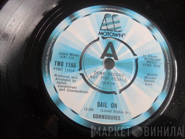 Commodores - Sail On
