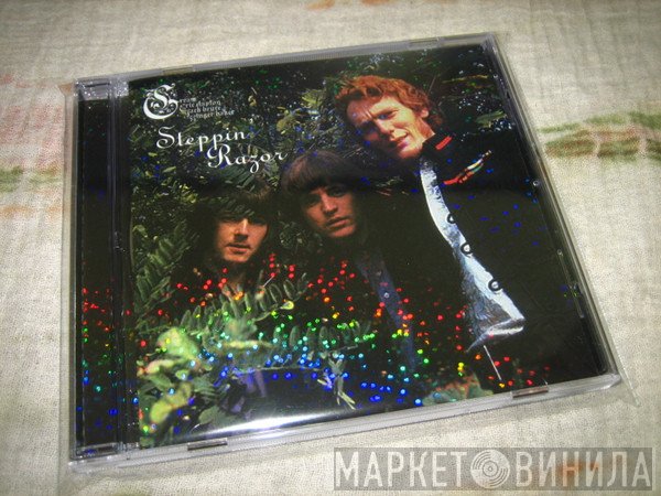 Cream   - Steppin Razor