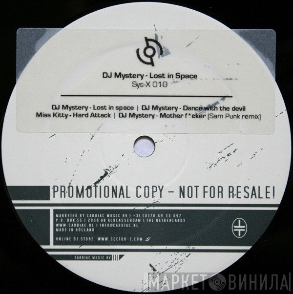 DJ Mystery  / Miss Kitty  - Lost In Space