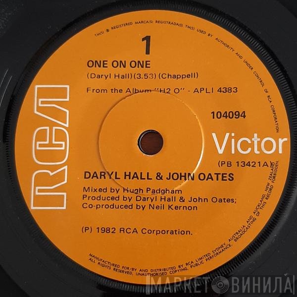 Daryl Hall & John Oates  - One On One