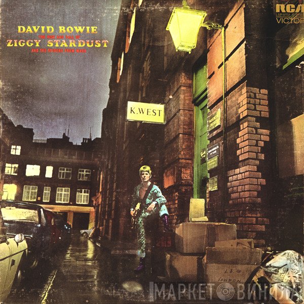 David Bowie - The Rise And Fall Of Ziggy Stardust And The Spiders From Mars