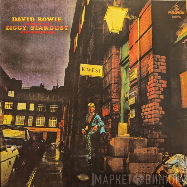 David Bowie - The Rise And Fall Of Ziggy Stardust And The Spiders From Mars