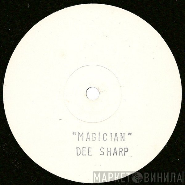 Dee Sharp - Magician