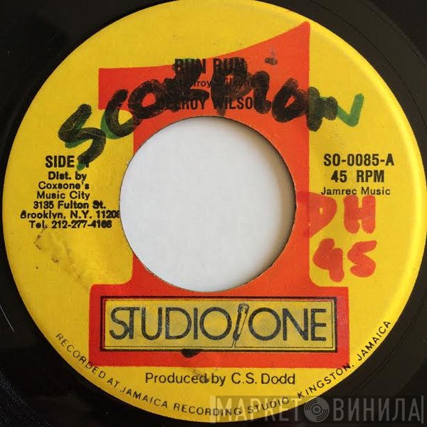 Delroy Wilson  - Run Run