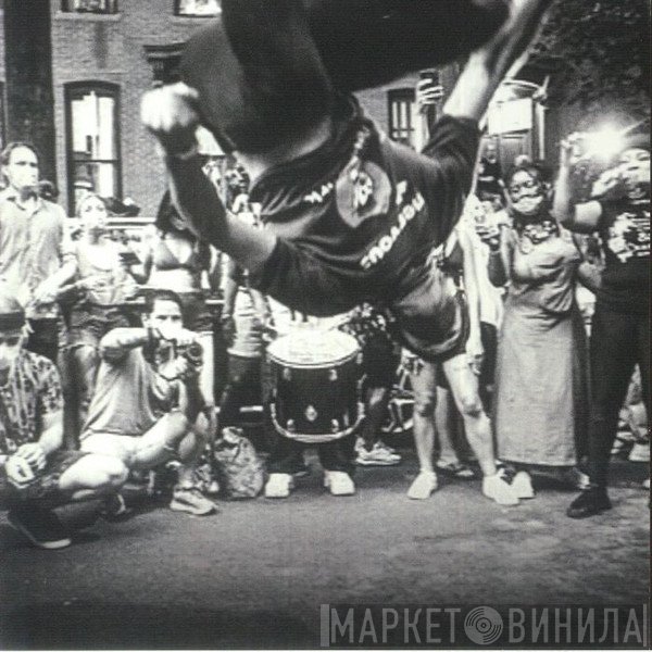 Domo Domo - Happening In The Streets (Tribute To Voltage Brothers)