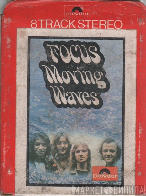 Focus  - Moving Waves