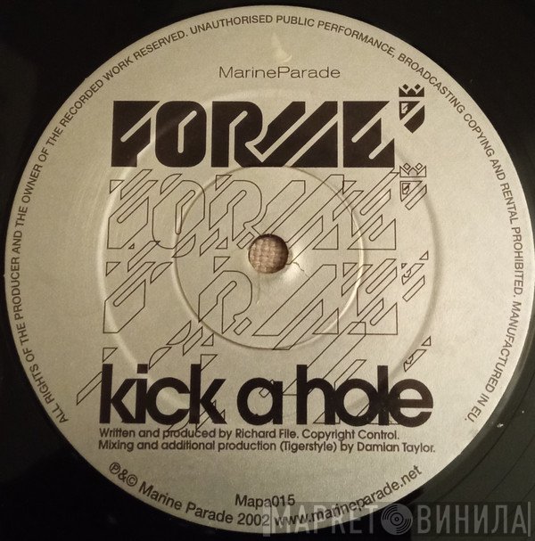 Forme  - Kick A Hole