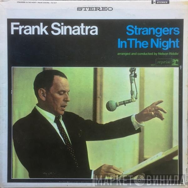 Frank Sinatra  - Strangers In The Night