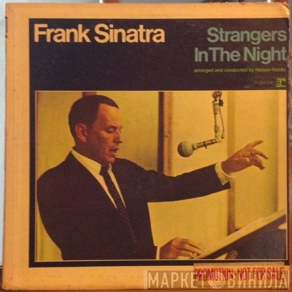 Frank Sinatra  - Strangers In The Night