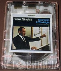 Frank Sinatra  - Strangers In The Night