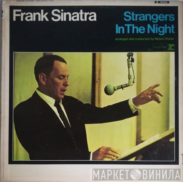 Frank Sinatra  - Strangers In The Night
