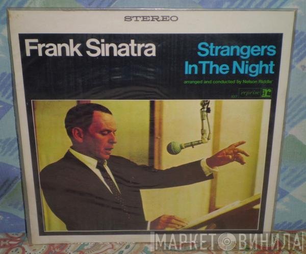 Frank Sinatra  - Strangers In The Night