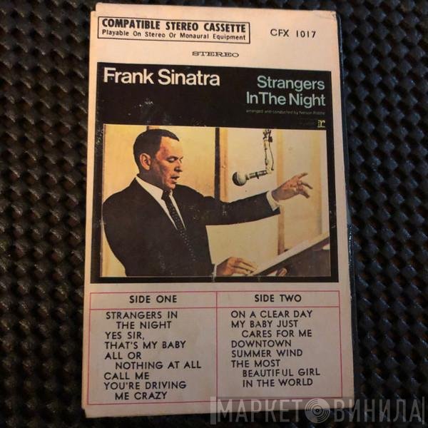 Frank Sinatra  - Strangers In The Night
