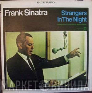 Frank Sinatra  - Strangers In The Night