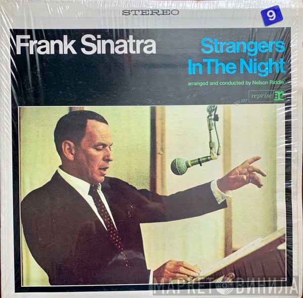 Frank Sinatra  - Strangers In The Night