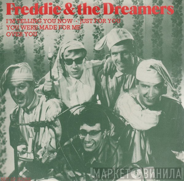 Freddie &amp; The Dreamers - I'm Telling You Now