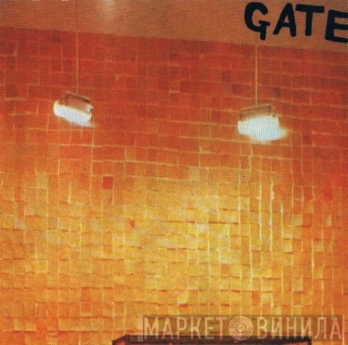 Gate   - Golden