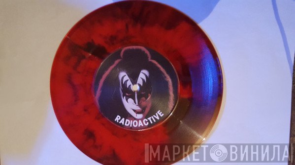 Gene Simmons - Radioactive