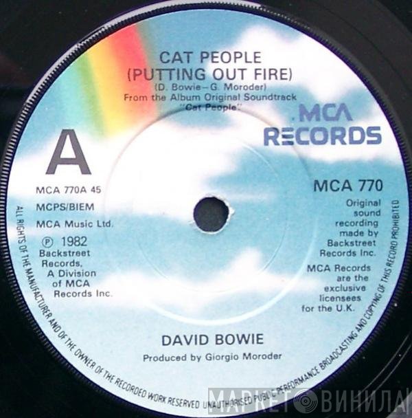 Giorgio Moroder, David Bowie - Cat People (Putting Out Fire) (From The Original Soundtrack)
