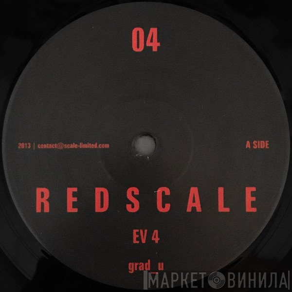 Grad_U  - Redscale 04