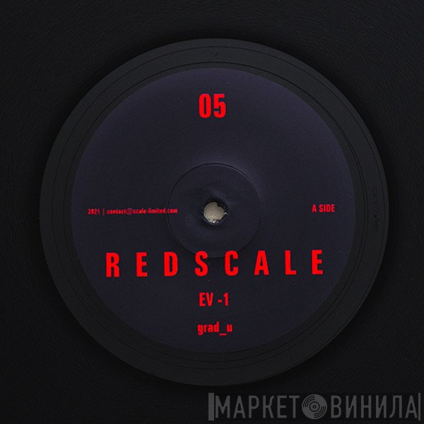 Grad_U  - Redscale 05