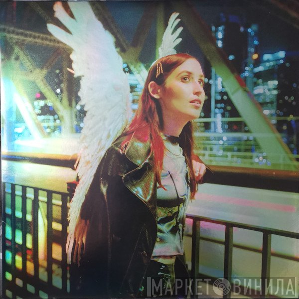 Hatchie - Giving The World Away