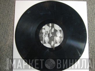 Hawkwind  - Alien Autopsy