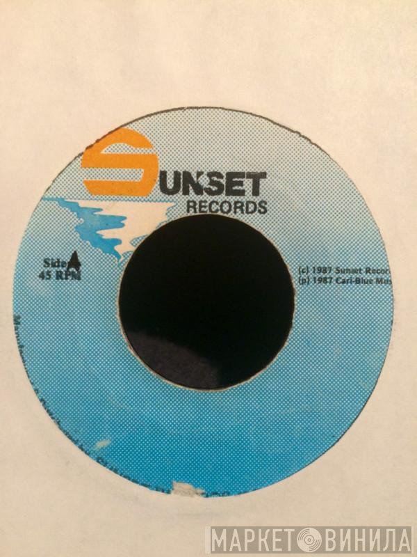 Jah Son - Love Can't Too Much
