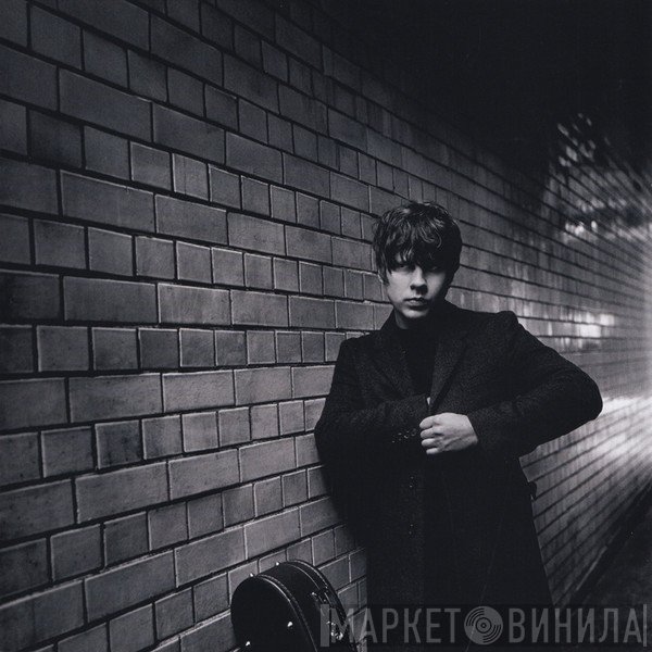 Jake Bugg - A Modern Day Distraction