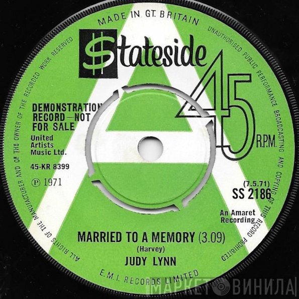 Judy Lynn - Married To A Memory / So Natural Is My Love