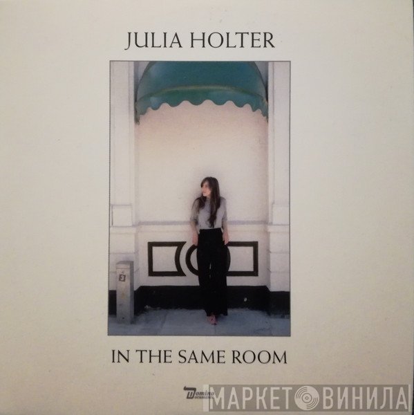 Julia Holter - In The Same Room