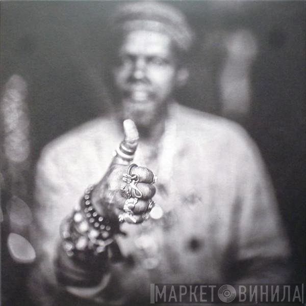 Lonnie Holley - Mith
