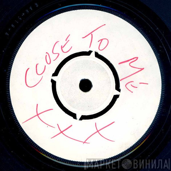 Max Romeo  - Close To Me / Version