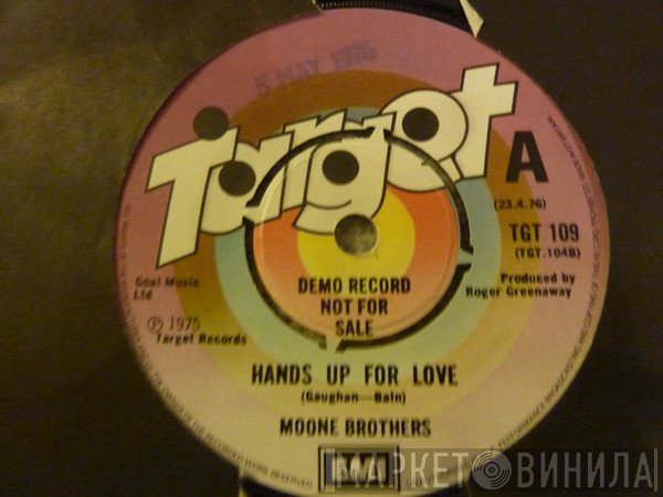 Moone Brothers - Hands Up For Love